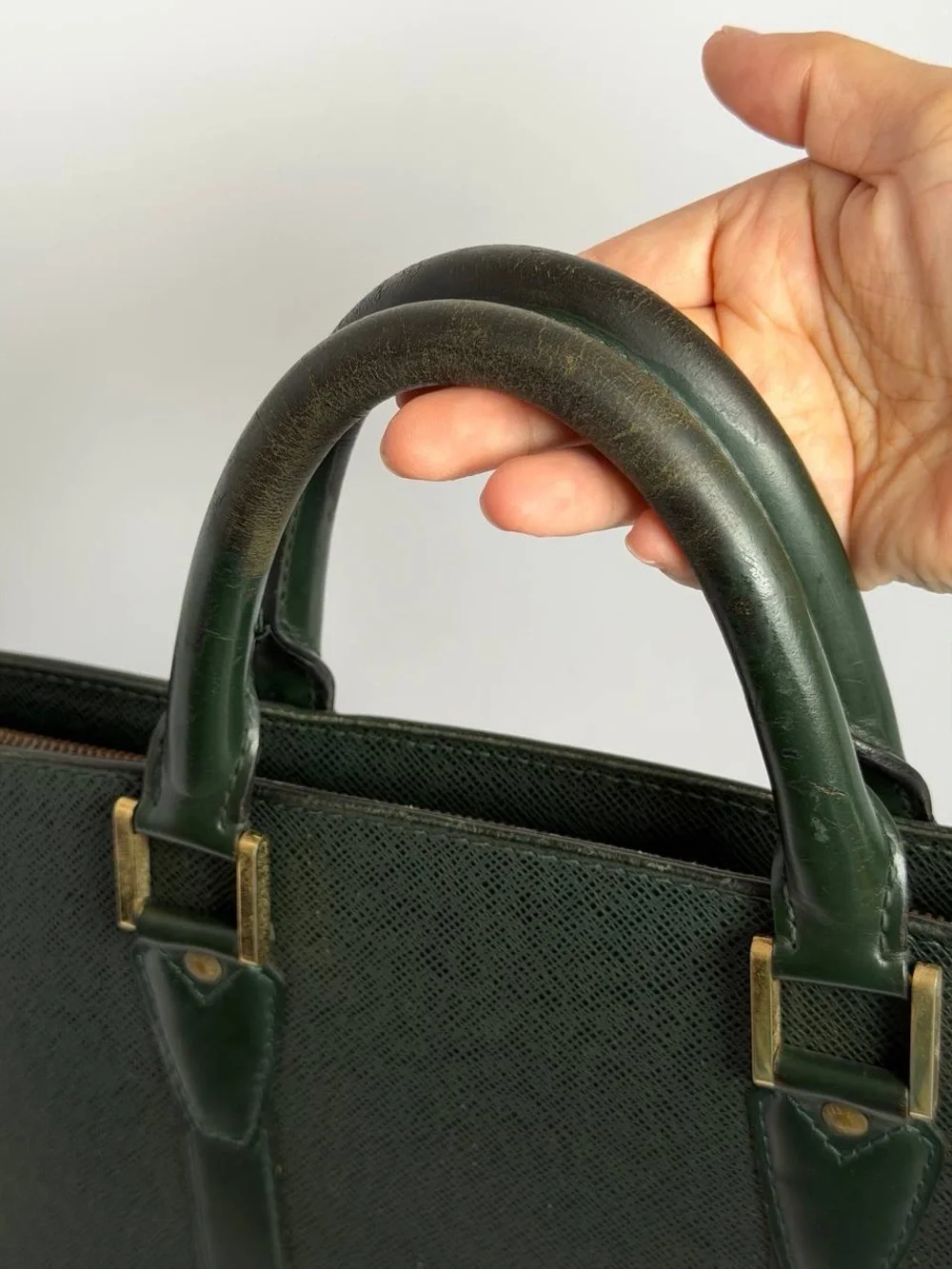 Louis Vuitton Porte-Documents Green Taiga Leather Business Bag